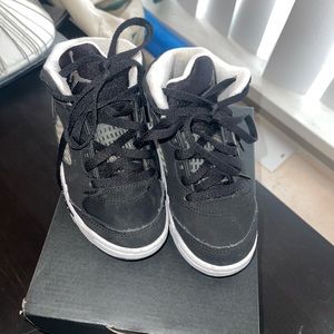 Toddler Jordan 5’s size 10.5c in good condition